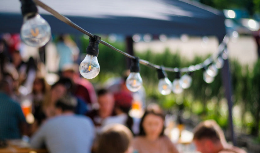 Hosting Outdoors? Rent What You Need for a Comfortable Crowd