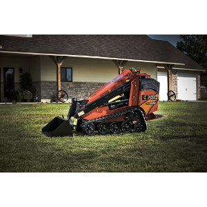 Ditch Witch SK800 Mini Skid Loader